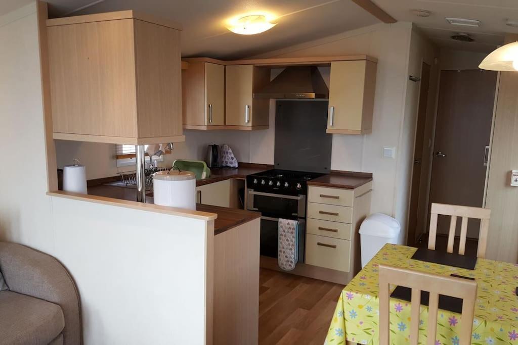 Cozy And Relaxing With Stunning Sea Views Apartment Lytchett Minster Exterior photo